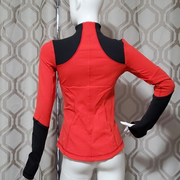 🌟Host Pick🌟Lulu Lemon Form Jacket - Picture 3 of 4